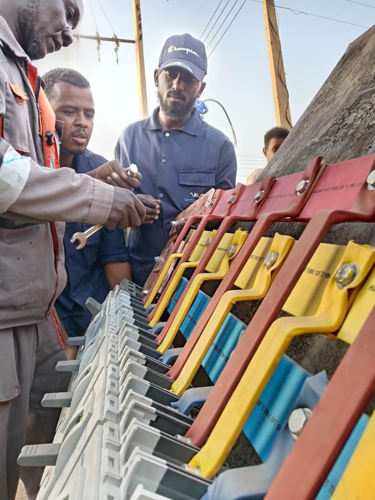 أعمال لوحات الجهد المنخفض والقواطع — فيتال